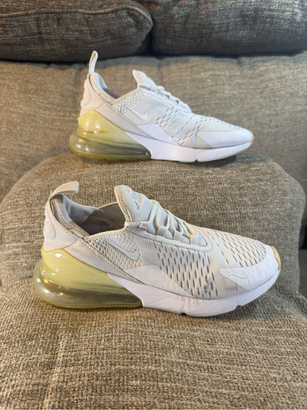 Nike Air Max 270 Kids White Sneakers 943345-103 Size 7Y